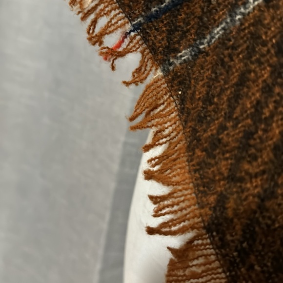 Quagga brand Large 52x52 Blanket Style Scarf/Wrap-Browns/Beige/Black-Polyester - Picture 4 of 16